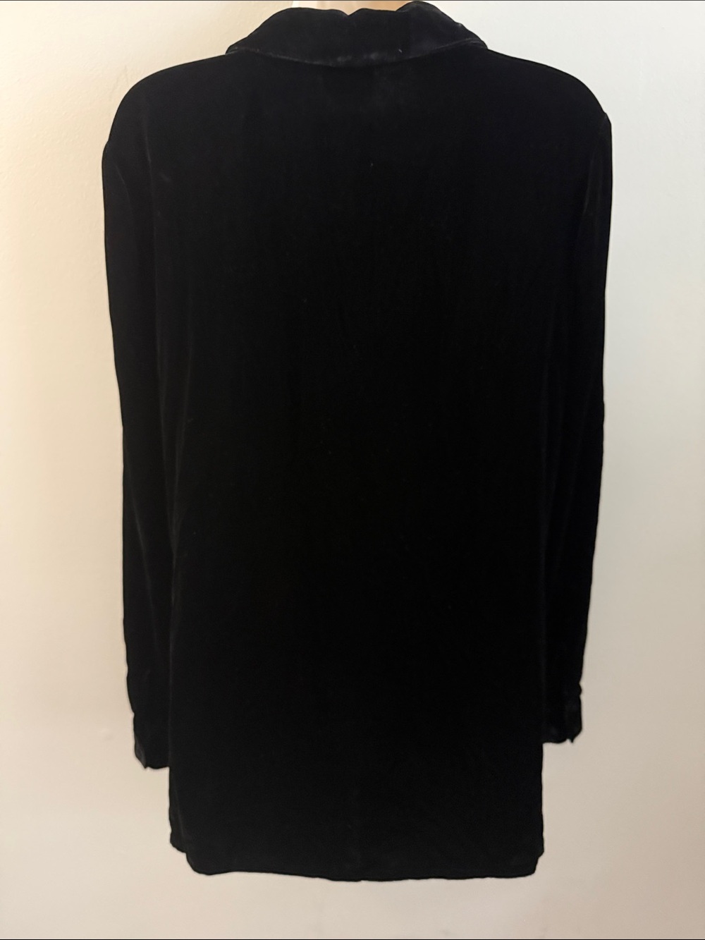 Rafaella Black Velvet Button-Down Shirt with Red Rose Pin - Picture 8 of 11